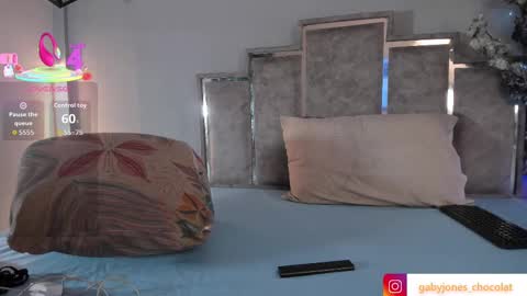 gabyyjones online show from 11.11.25