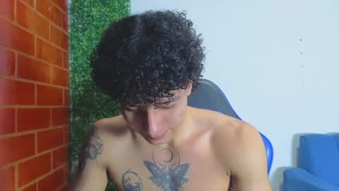 Snapshot of gael_david chatting on 07.16.26 Gael online show from 07.16.26