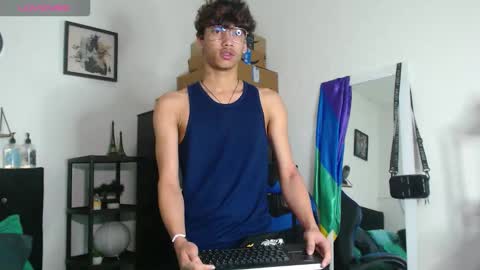 Snapshot of gael_jones chatting on 09.16.25 gael_jones online show from 09.16.25