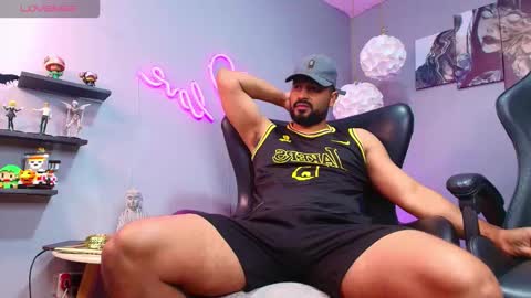 Snapshot of gael_meneses chatting on 09.25.25 Gael Meneses online show from 09.25.25