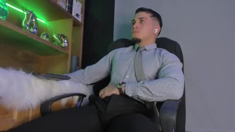 gael_williams3 online show from 09.10.25