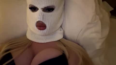Feetbaabe online show from 05.10.26