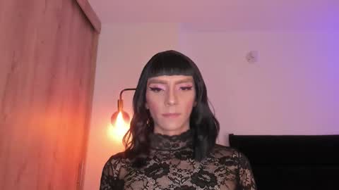 Snapshot of gaia_lyra chatting on 10.12.25 Gaia online show from 10.12.25