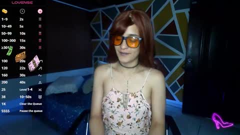 Snapshot of gala_dimou chatting on 09.25.25 Gala Dimou online show from 09.25.25