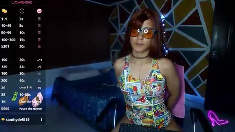 Snapshot of gala_dimou chatting on 09.28.25 Gala Dimou online show from 09.28.25