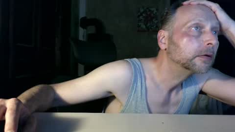Snapshot of galadriel869 chatting on 05.03.26 galadriel869 online show from 05.03.26