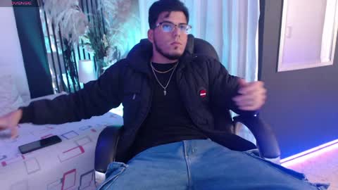 Snapshot of gambitoz chatting on 04.06.26 Gabriel online show from 04.06.26