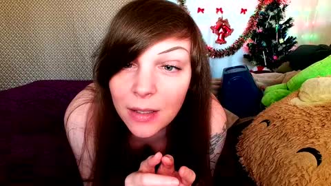 GamerGirlRoxy online show from 12.24.24