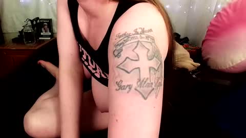 GamerGirlRoxy online show from 04.25.26