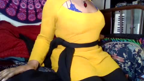 Snapshot of gardeniaspear chatting on 06.24.26 Gardenia online show from 06.24.26