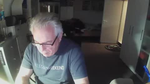 Snapshot of gargamil chatting on 11.06.25 gargamil online show from 11.06.25