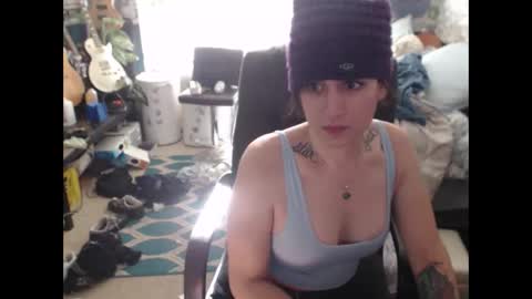 Snapshot of garthvoncoole chatting on 11.16.25 HarperxLotus online show from 11.16.25