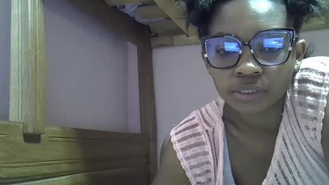 Snapshot of gasielah chatting on 02.21.25 gasielah online show from 02.21.25