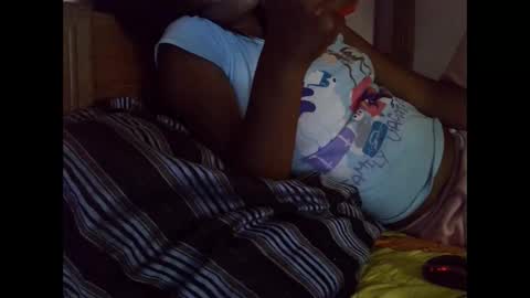 Snapshot of gasielah chatting on 10.21.25 gasielah online show from 10.21.25