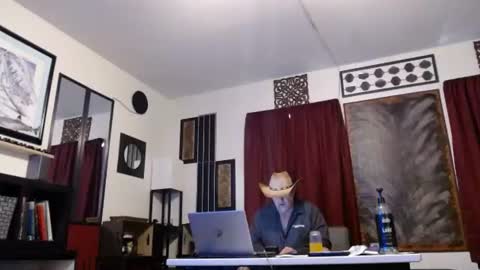 Snapshot of gatewaylaptop2019 chatting on 04.23.26 gatewaylaptop2019 online show from 04.23.26