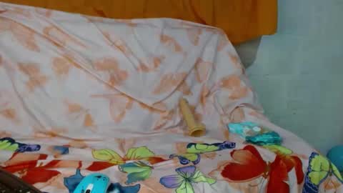 Snapshot of gatita_1997 chatting on 10.03.25 estrella online show from 10.03.25