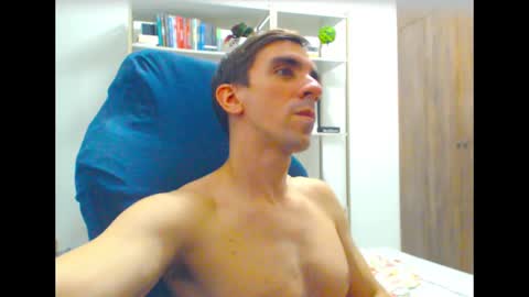 gatosarado23 online show from 02.26.25