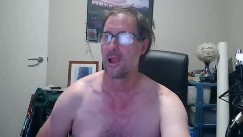 Snapshot of gatsby2025 chatting on 10.21.25 gatsby2025 online show from 10.21.25