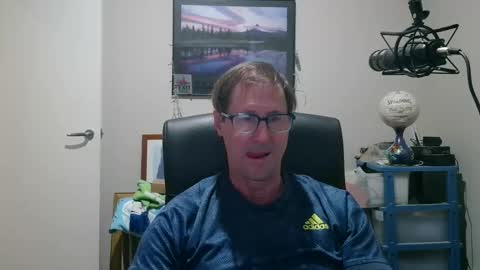 Snapshot of gatsby2025 chatting on 10.27.25 gatsby2025 online show from 10.27.25