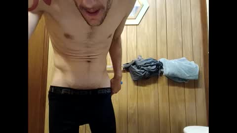 Snapshot of gatz21590 chatting on 09.28.25 gatz21590 online show from 09.28.25