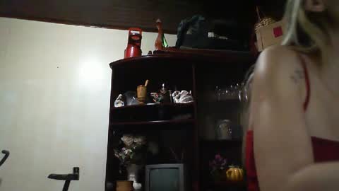 Monique online show from 02.10.25