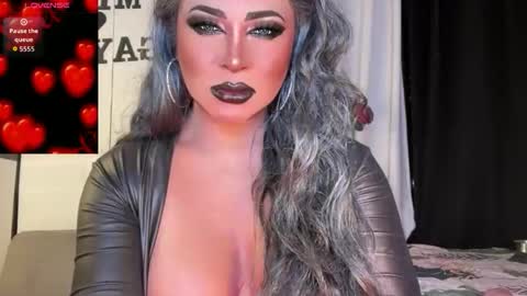 Snapshot of gaylecious chatting on 02.26.26 gayle online show from 02.26.26