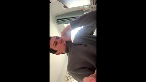 Snapshot of gaz101993 chatting on 11.05.25 GazP online show from 11.05.25