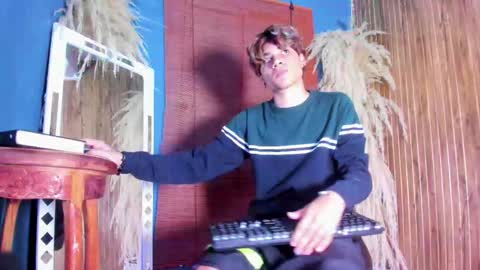 HAN online show from 12.21.25