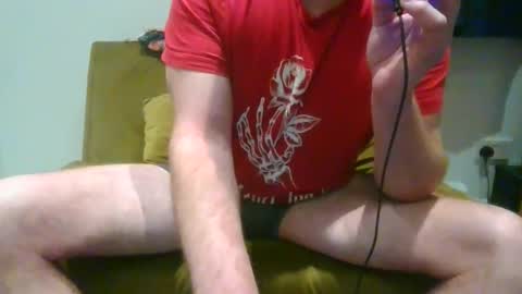 Snapshot of gebbeth chatting on 02.08.25 gebbeth online show from 02.08.25