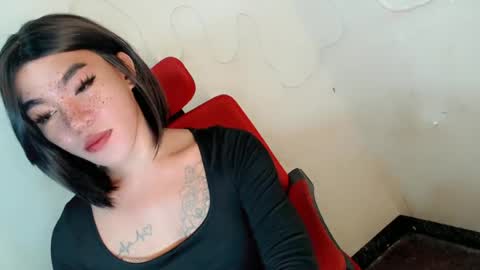 Snapshot of gelluxxx chatting on 06.26.26 gelo online show from 06.26.26