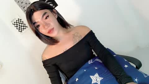 Snapshot of gelluxxx chatting on 07.22.26 gelo online show from 07.22.26