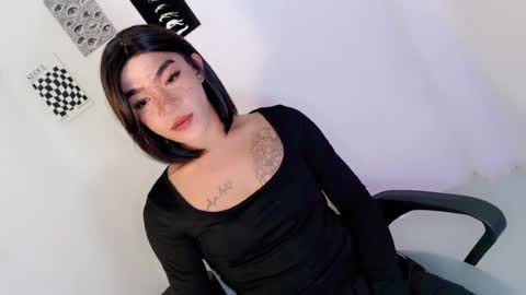 Snapshot of gelluxxx chatting on 07.25.26 gelo online show from 07.25.26