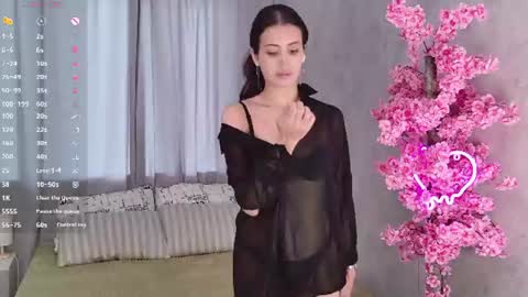 Snapshot of gembrunette chatting on 07.16.26 Lia online show from 07.16.26