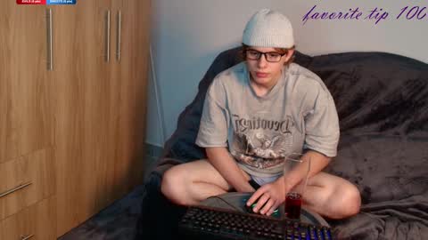 Snapshot of gemdominus chatting on 03.29.26 Gem Dominus online show from 03.29.26