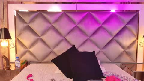 Maria  online show from 09.18.25