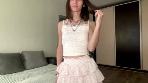 Snapshot of genevalinberg chatting on 06.05.26 Kris online show from 06.05.26