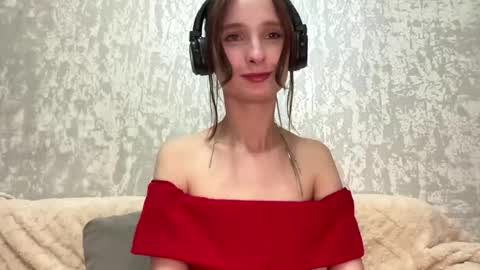 Snapshot of genieflug chatting on 04.08.26 Riana online show from 04.08.26