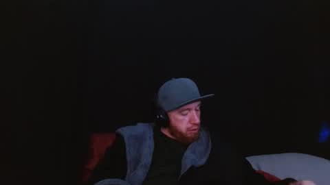 Snapshot of genitalwars chatting on 02.23.26 genitalwars online show from 02.23.26