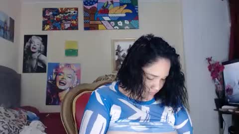 Snapshot of gensesisex chatting on 11.14.25 gensesisex online show from 11.14.25