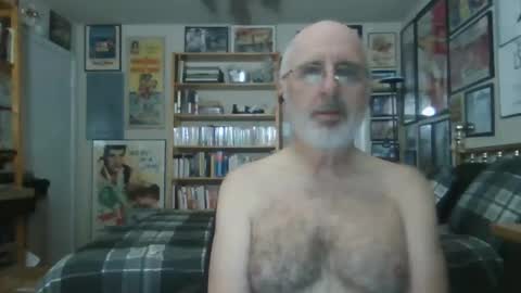 Snapshot of gentcallr chatting on 05.22.26 Steve online show from 05.22.26