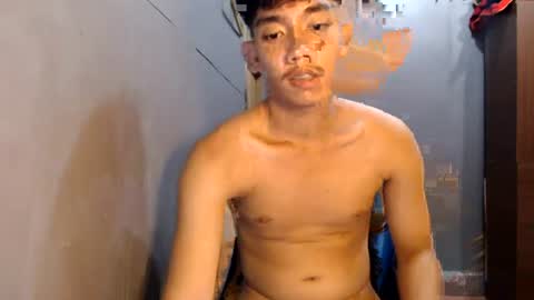 Snapshot of gentlemanlustx chatting on 06.13.26 Rayl online show from 06.13.26