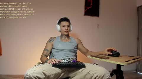 independent model online show from 11.30.25