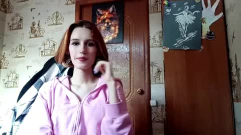 Snapshot of georgianahaeussler chatting on 06.04.26 Ellie online show from 06.04.26