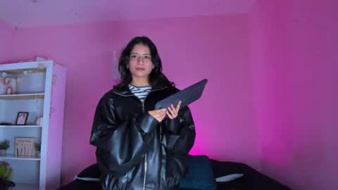 GEORGINA FERRI online show from 12.01.25