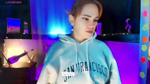 Snapshot of georgina_moschino chatting on 06.30.26 georgina_moschino online show from 06.30.26