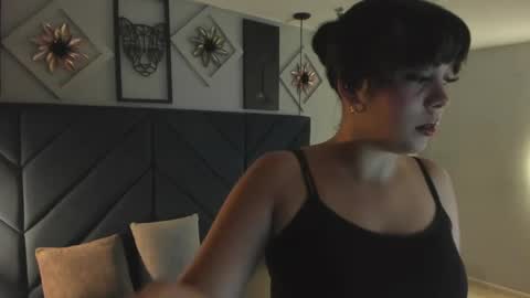 Snapshot of georgina_sensuelle chatting on 04.18.26 Georgina online show from 04.18.26