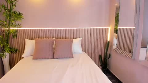 GeorginaReyes  online show from 03.27.26