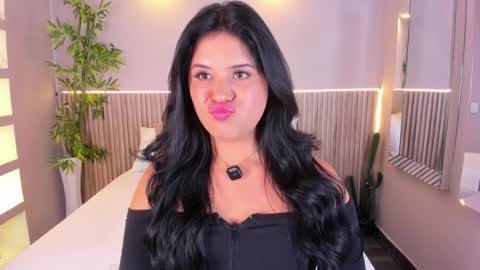 GeorginaReyes  online show from 04.04.26