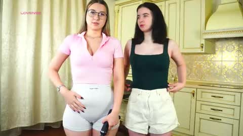 My name is Kelly online show from 11.11.25