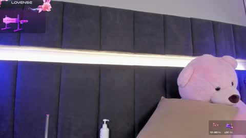 Kendal  online show from 01.25.25